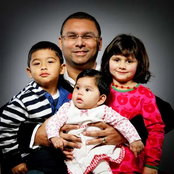 Father and children at a family portrait session